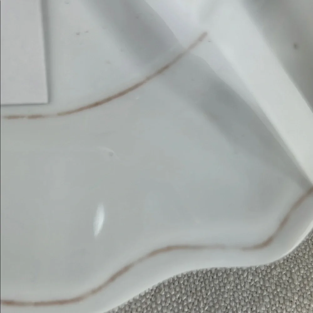 Shabby Chic Melamine Plates 8 pc Set 4 Dinner 4 Salad White Tan Edge NEW